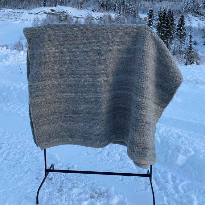 Hovedbilde SOLGT - Gulvteppe - vevd av ryegarn Lys grå ...