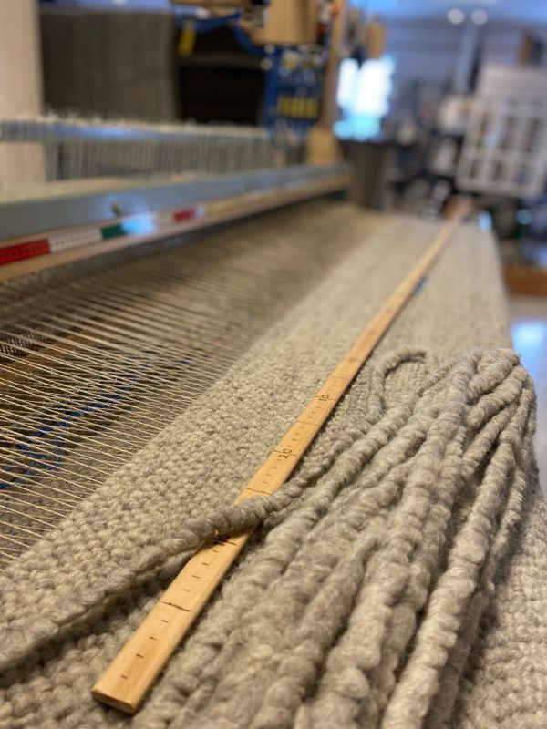 SOLGT - Gulvteppe - vevd av ryegarn Lys grå 155x230 cm