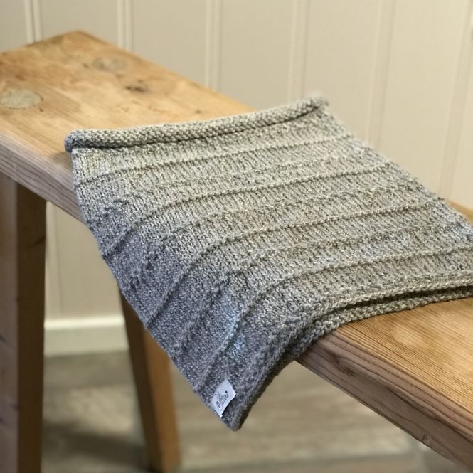 Hovedbilde Strikkepakke- Enkel hals