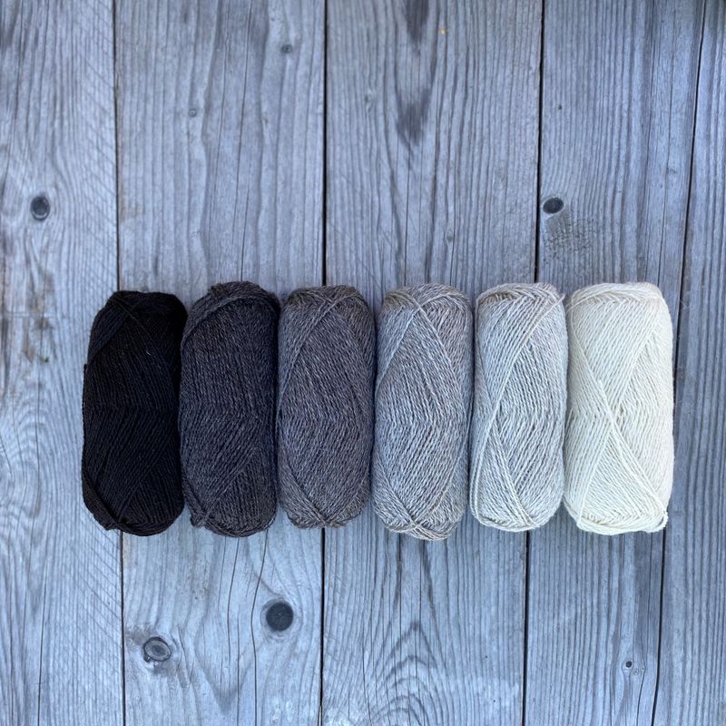 Strikkepakke -Martes bondesjal